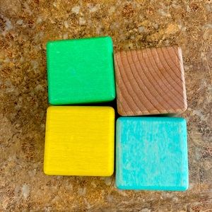 Lovevery - Set of First Blocks (4).